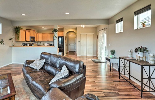 Redmond House | Pet-Friendly Oregon Home Near The Last Blockbuster!