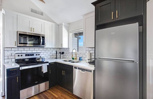 Downtown House | Unique Vintage Bungalow in Downtown Chandler - Rated 9.6/10