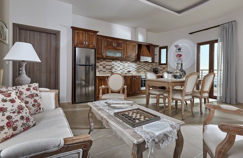 Kamilari Apartment | Experience Orelia Cretan Deluxe Apartments with Ocean Views