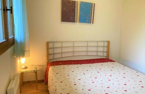 Orelle Apartment | Orelle 3 Vallées: Ideal Stay with Pool & Family Comfort