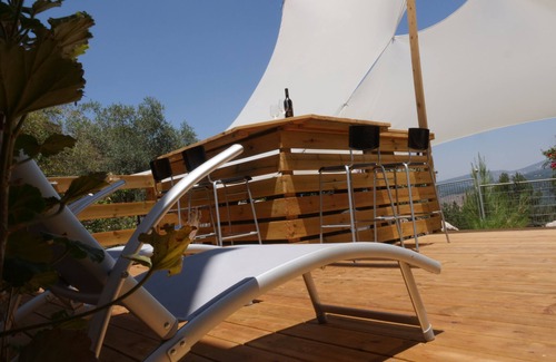 Elqosh House | Family-Friendly Getaway at Oren's Place with Private Pool