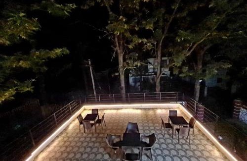Wai Villa | Discover OREO VILLA: Pet-Friendly Retreat with AC