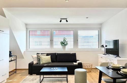 Leopoldstadt Apartment | Stylish OrestaLiving Penthouse in 1020 - Rated 9.2/10