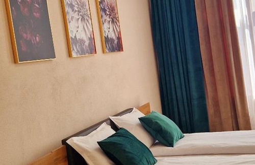 Arad Apartment | Family-Friendly ORI Apart in Malul Muresului - Rated 9.9!