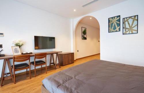 Vinh Trung Apartment | Elegant Oceanfront Retreat at Oriental Danang - 4 Star Stay