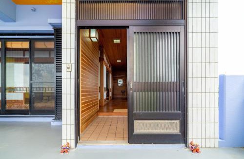 Taketomi-jima Taketomi-cho House | Family-Friendly Oriental Villa - Your Ideal Vacation Stay