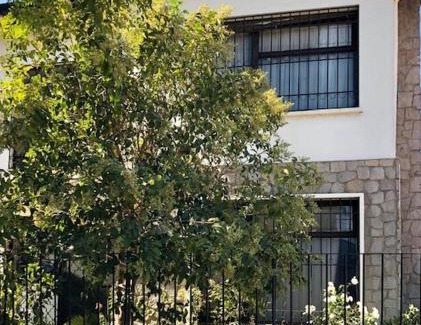 Talca House | Budget-Friendly Oriente Hostal with Hot Tub & Breakfast