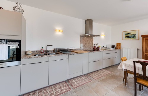 Cran-Gevrier Apartment | Discover Origami: Cozy Retreat Steps from Annecy's Heart