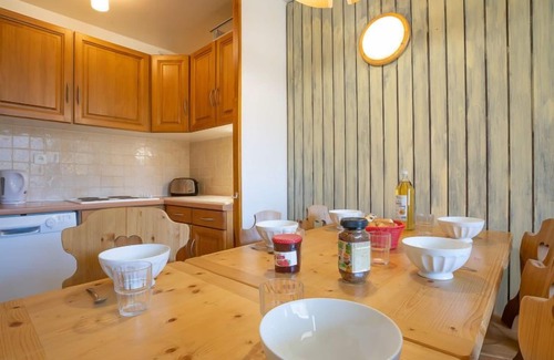 Reberty Apartment | Relaxing Retreat at Origanes 226 by Interhome