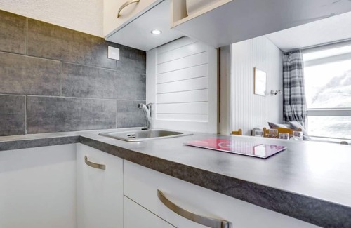 Reberty Apartment | Discover Origanes 324: Lake View & Spa Retreat