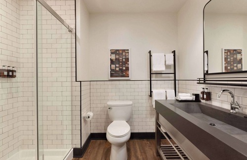 West Central Westminster Hotel | Exceptional Stay at Origin Westminster a Wyndham Hotel
