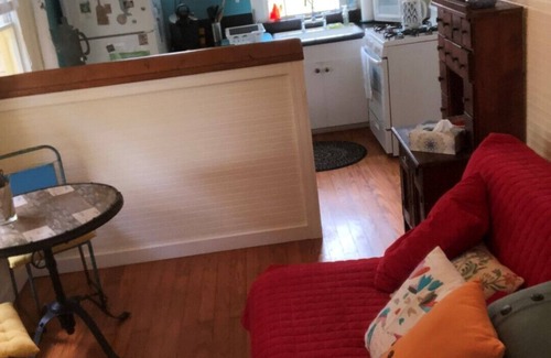 Round Rock Original Plat Cottage | Historic Carriage House in Downtown Round Rock Awaits You