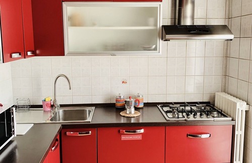Grassobbio Apartment | Relaxing Orio Penthouse with Kitchen & Breakfast Near Airport