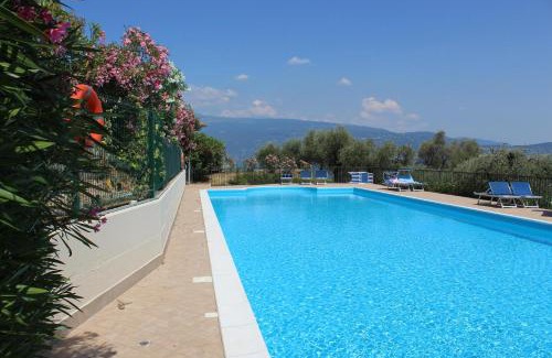 Toscolano Maderno Apartment | Unforgettable Stays at Oriolo with Pool & Family Amenities
