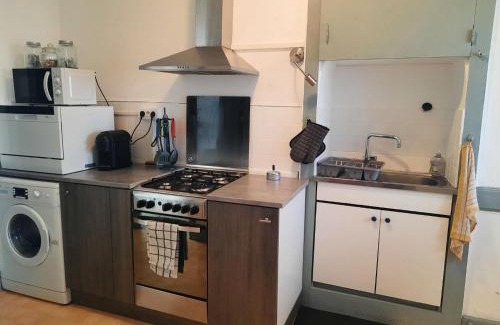 Fourchambault Apartment | Discover Orion: Family-Friendly & Pet Welcoming Stay