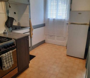 Fourchambault Apartment | Discover Orion: Family-Friendly & Pet Welcoming Stay