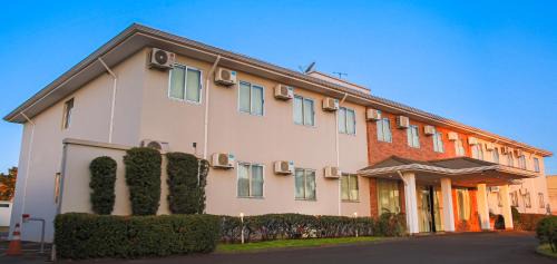 Itumbiara Hotel | Budget-Friendly Orion Hotel with Family and Accessibility Amenities