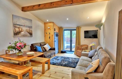 Ningwood House | Orion - Ukc3210