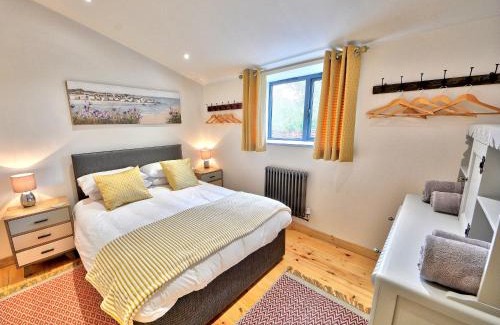 Ningwood House | Orion - Ukc3210