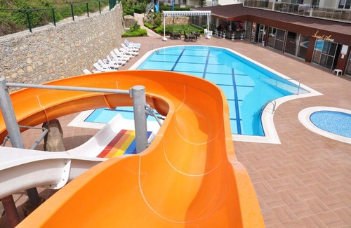 Avsallar Apartment | Discover Orion Valley Home: 4-Star Stay with Ocean Views