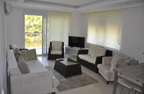 Avsallar Apartment | Discover Orion Valley Home: 4-Star Stay with Ocean Views