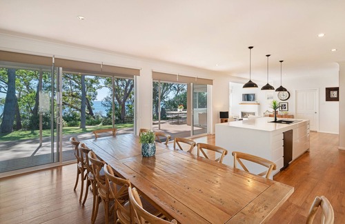 Vincentia House | Orions Ultimate Oasis: Beachfront Retreat with Spa & Pool