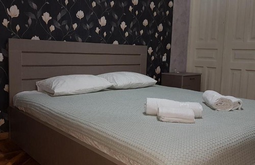 Kutaisi House | Budget-Friendly ORJONI-HOTEL with Kitchen Amenities