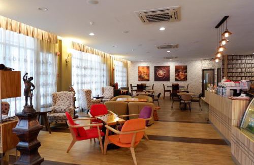 Bandar Mahkota Cheras Hotel | Budget-Friendly Orkid Inn Mahkota Cheras with Dining & Kids' Area