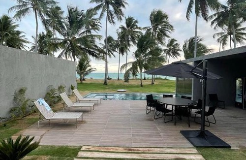 Passo de Camaragibe Villa | Relax at Orla Milagres II: Pet-Friendly Ocean View Retreat