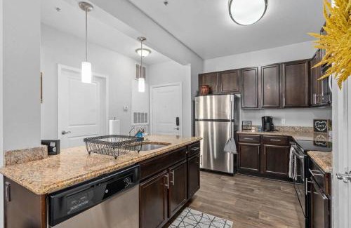 Ocoee Apartment | Orlando Oasis: Modern 4BD with Pool and Lake View