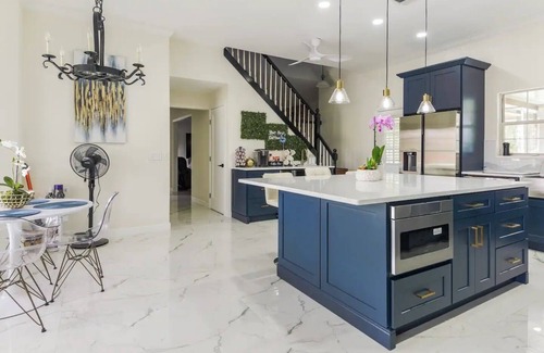 Oviedo House | Modern Orlando Retreat with Kid-Friendly Amenities
