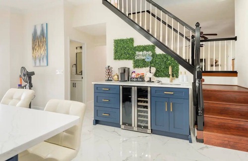 Oviedo House | Modern Orlando Retreat with Kid-Friendly Amenities
