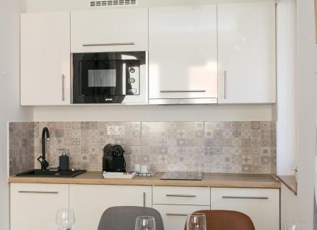 Pecs Apartment | Ormani Modern Stúdióapartman: Guest Rated 9.8/10