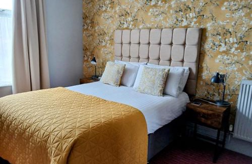Newton in Furness Hotel | Discover Ormsgill Inn: Poolside Retreat for Families