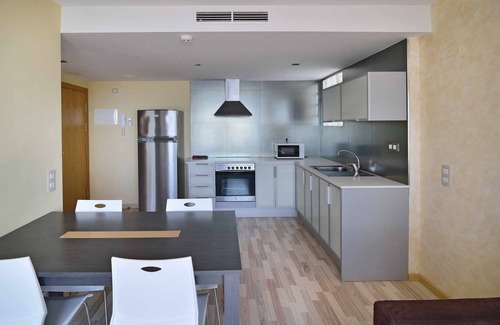 Sant Carles de la Rapita Apartment | Ornis Becassina: Ocean View Room with Pool & Spa Amenities