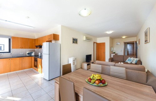 Oroklini Apartment | Oroklini - Breathtaking Poolside Retreat with Ocean Views