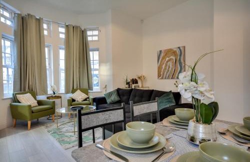 Wigan Apartment | Orrell Apartment: Family-Friendly Stay with Free Parking