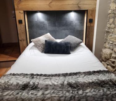 Planes Bed & Breakfast | Discover Orri de Planès: Family-Friendly Retreat with Pool