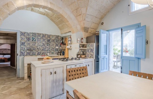 Ortelle Apartment | Cozy Ortelle House with 5 Fireplaces and Scenic Terrace