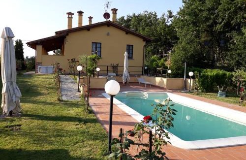 Marciano della Chiana House | Charming Ortoturismo Fonte La Costa: Pet-Friendly Retreat