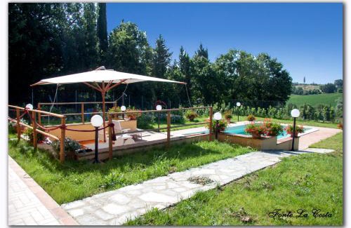Marciano della Chiana House | Charming Ortoturismo Fonte La Costa: Pet-Friendly Retreat