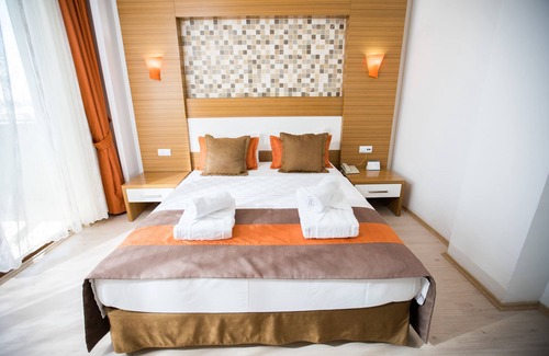Afyonkarahisar Hotel | Relax at Orucoglu Thermal Resort: Spa, Pool & Family Friendly