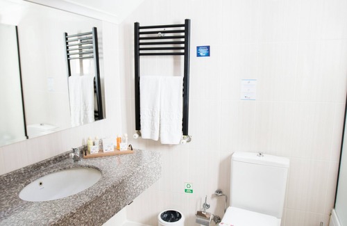 Afyonkarahisar Hotel | Relax at Orucoglu Thermal Resort: Spa, Pool & Family Friendly
