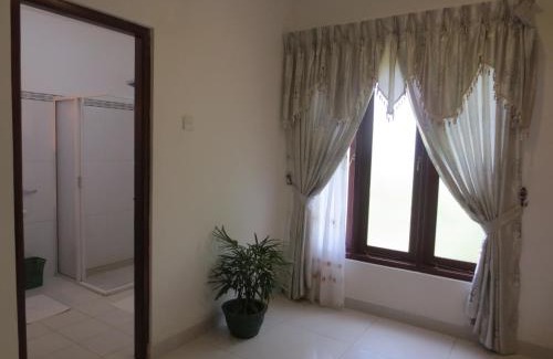 Digana House | Relaxing Oruthota Chalets with Pool and Spa Amenities
