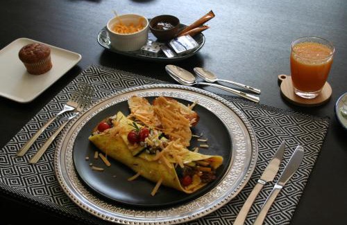 Mokopane Bed & Breakfast | Exclusive Oryx B&B for Reserved Guests with Pool Access