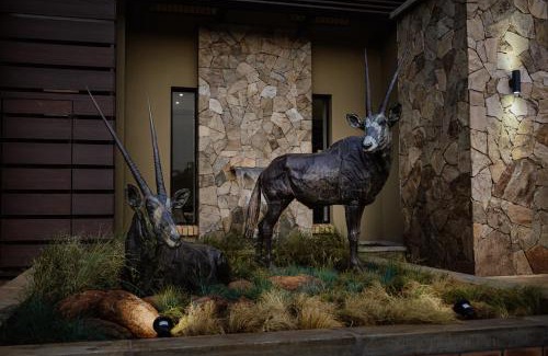 Klerksdorp Hotel | Oryx Boutique Hotel: Exceptional Stay with Pool & Breakfast