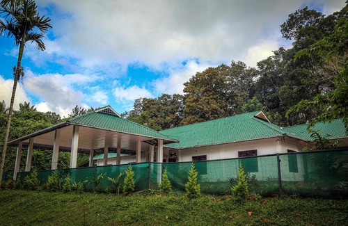 Sulthan Bathery Bed & Breakfast | Guest Rated 10/10 at ORYZON Resorts with Pool and Family Fun