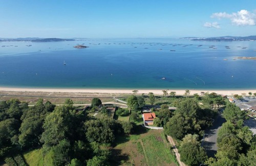 Boiro Apartment | Experience OS BALCÓNS Ría de Arousa with Hot Tub Bliss