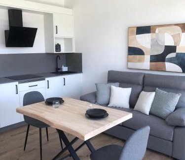 Boiro Apartment | OS BALCONS RÍA DE AROUSA II: Family-Friendly Getaway