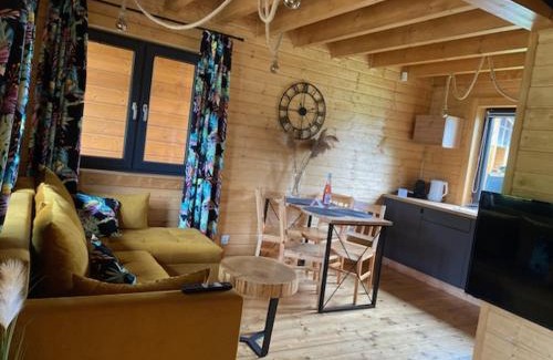 Miedzywodzie House | Explore Osada Międzywodzie: Family-Friendly Retreat